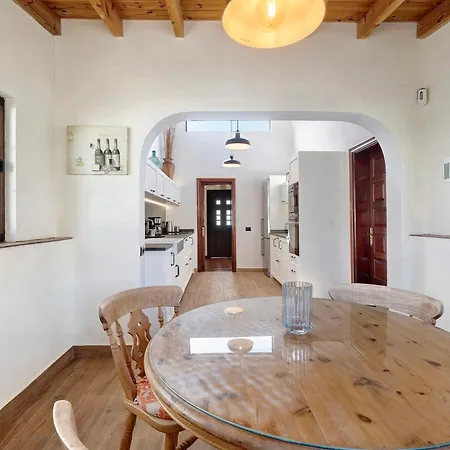 Esselle Vila San Miguel de Abona